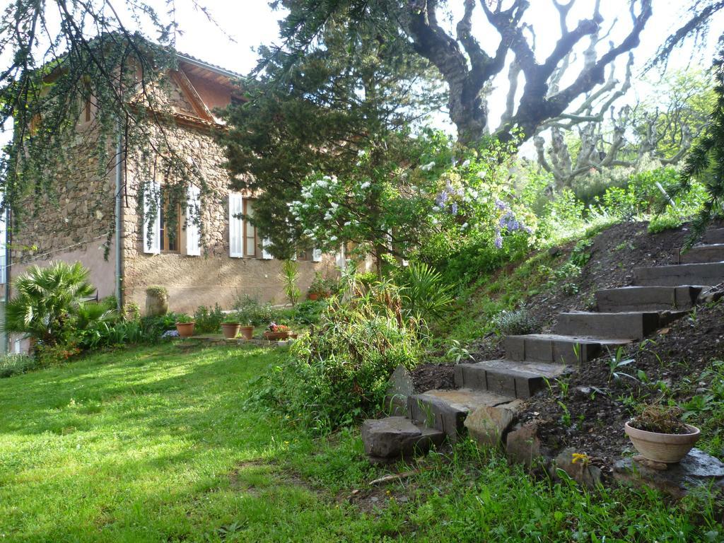 Bed And Breakfast La Maison De Nathalie Les Mayons Exterior photo